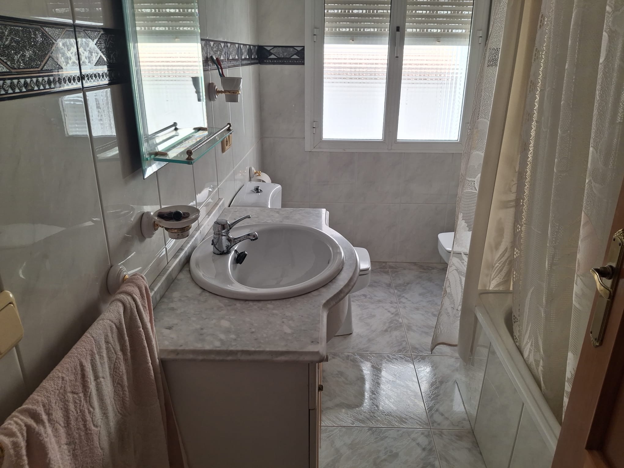 Se vende casa unifamiliar lista para entrar a vivir
